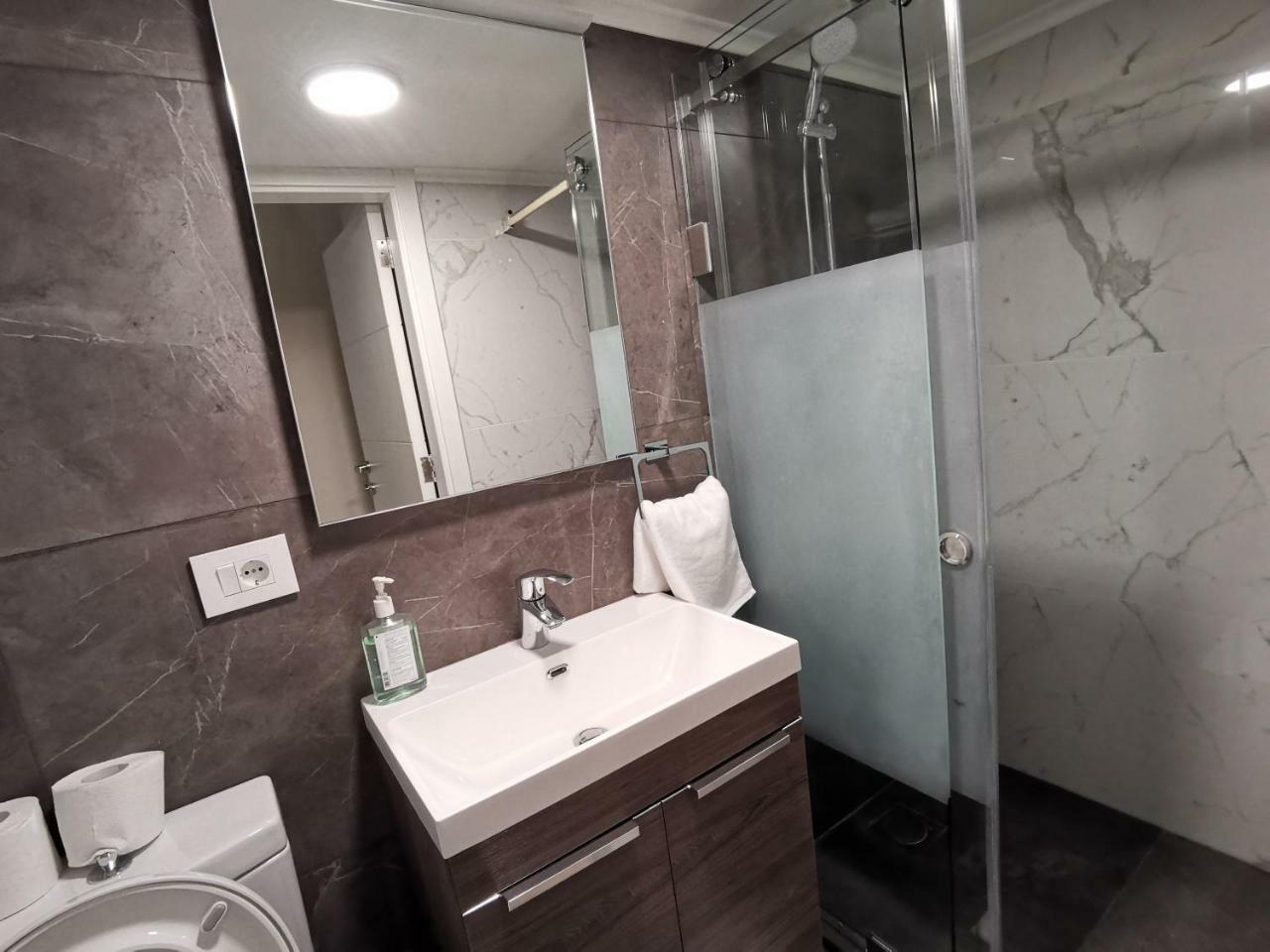 West House Apartments-mar Mikhael *